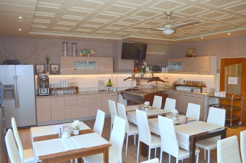 Hotel Herrlichkeit Dornum Janssen מראה חיצוני תמונה